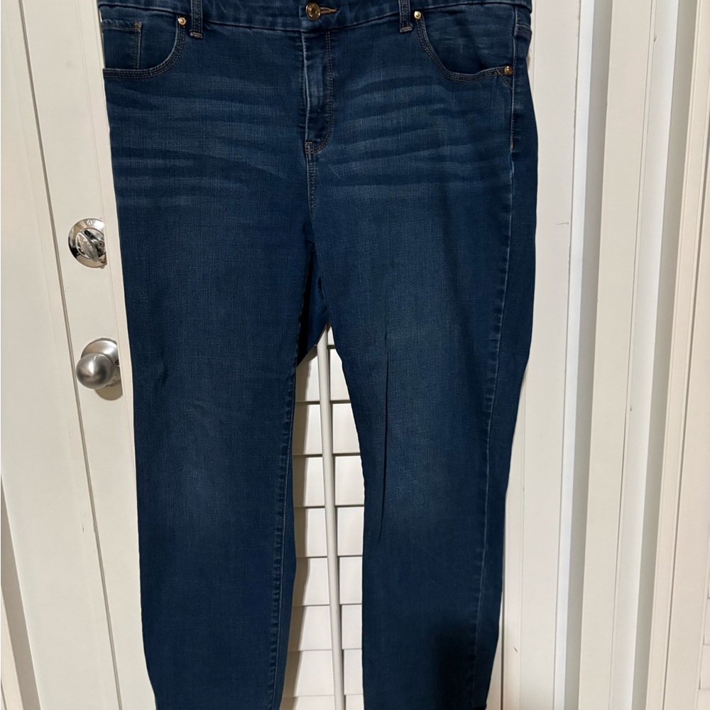 Chico’s So Slimming Girlfriend Straight Leg Blue Women's Jeans 3P